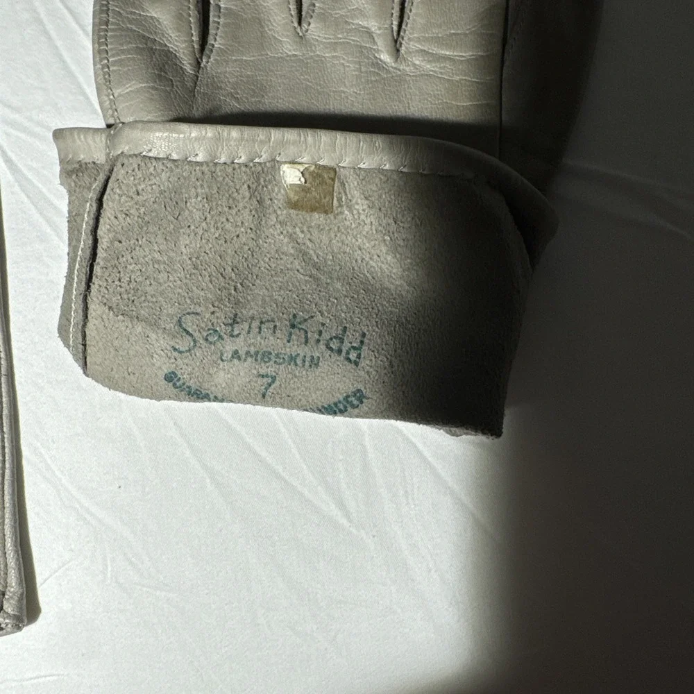 Vintage Satin Kidd Taupe Gray  Lambskin Gloves Size 7